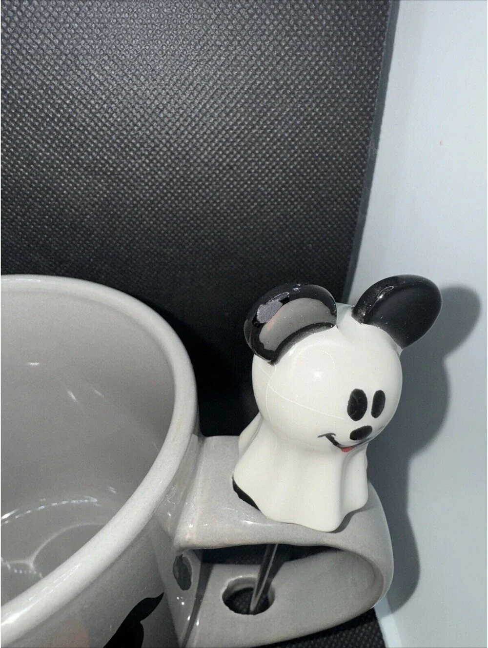 DISNEY HALLOWEEN 2023 BOO GHOST SHADOW MICKEY CERAMIC MUG WITH GHOST STIR STICK